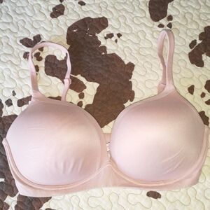 Victoria's secret 34DD bra